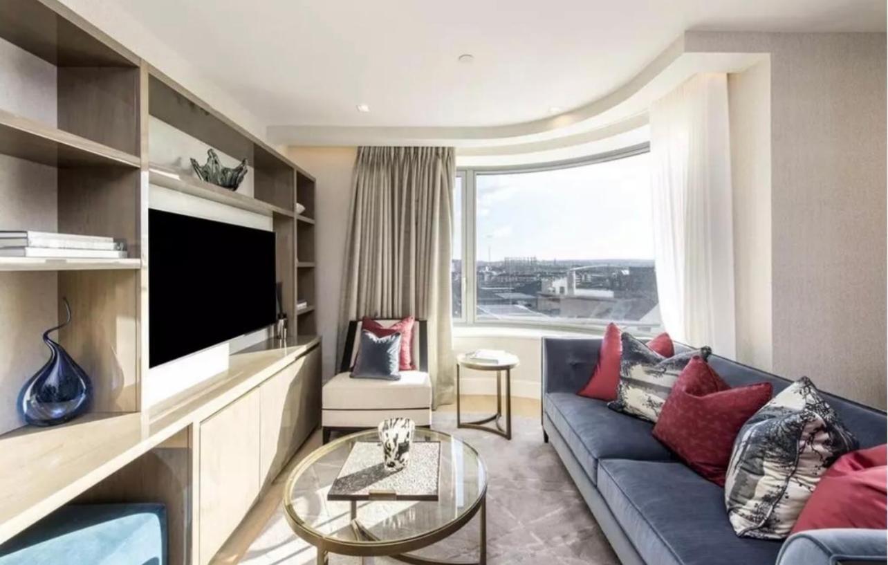 Luxury River Apartments- Parliament Apartment