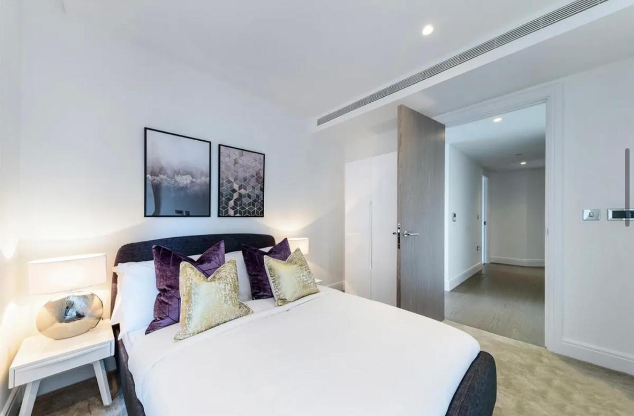 Luxury River Apartments- Parliament *