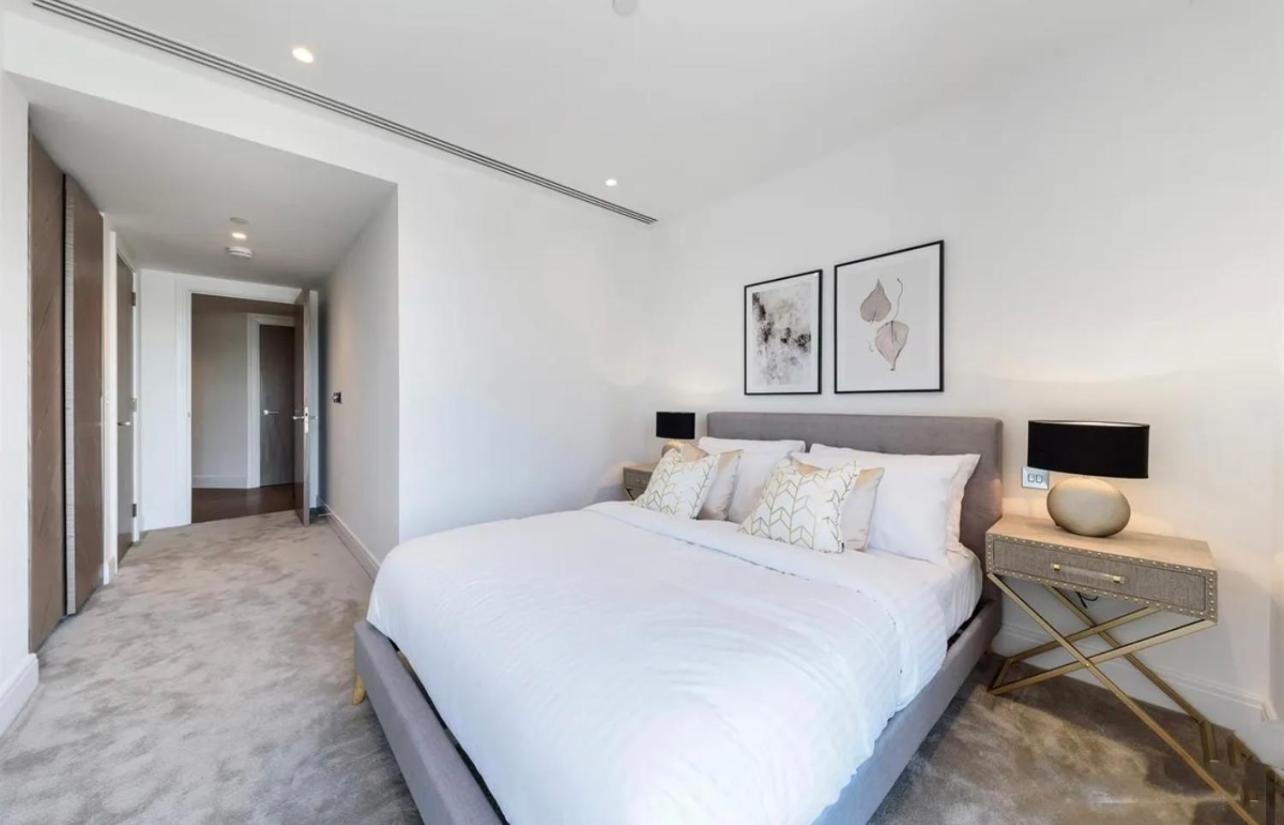Luxury River Apartments- Parliament