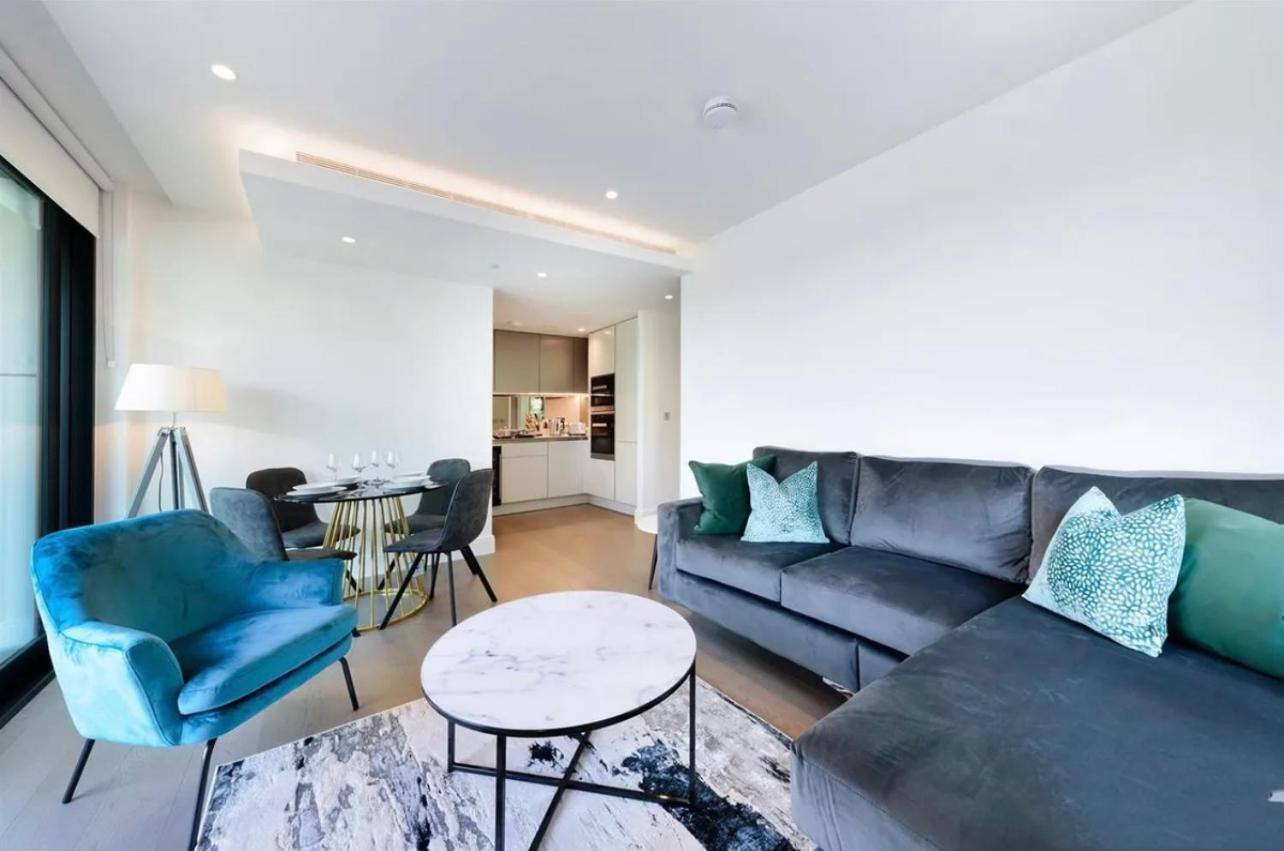 Luxury River Apartments- Parliament
