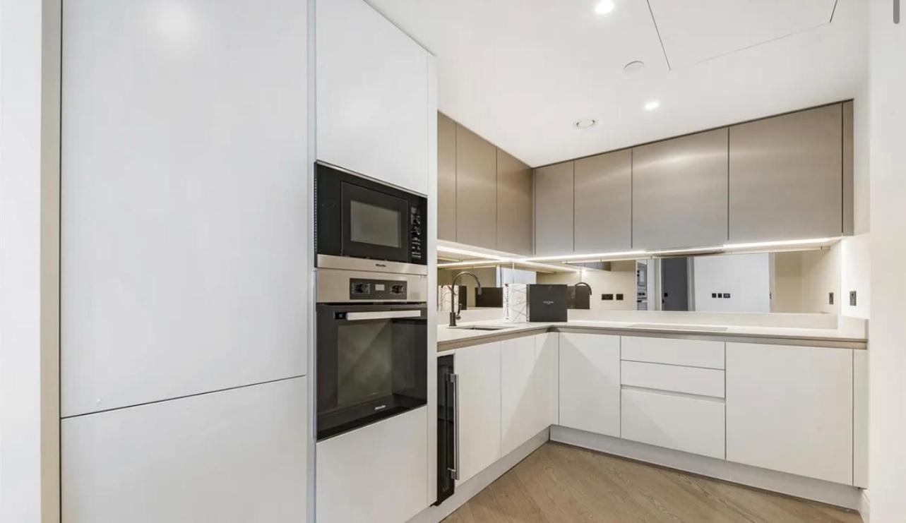 Luxury River Apartments- Parliament London